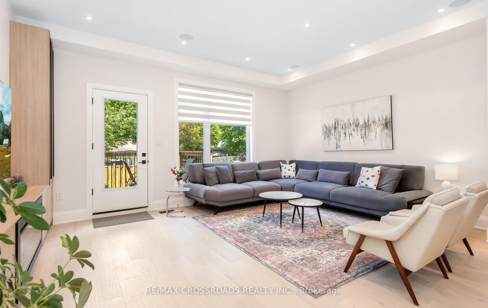 10 Hamstead Avenue • Toronto, ON photo 13