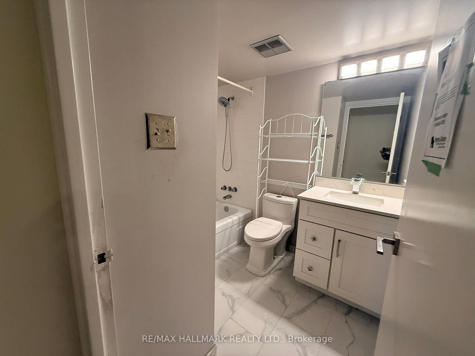 121 Ling Road • #1612 • Toronto, ON photo 14