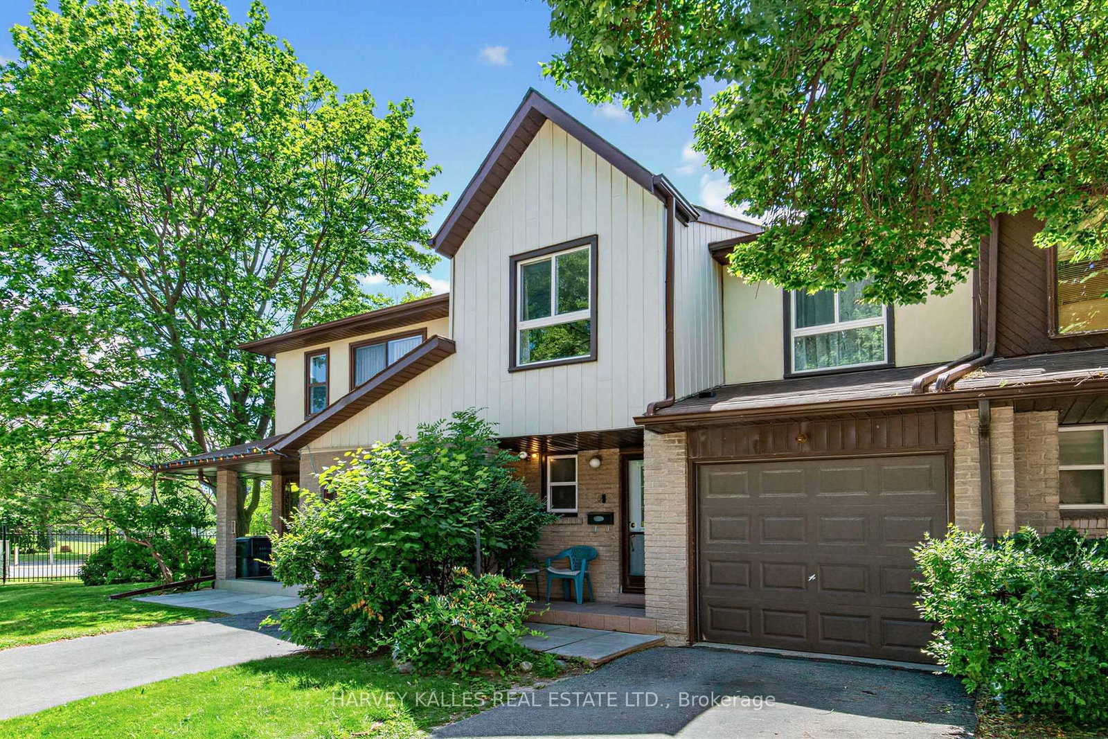 Property at 1180 Sandhurst