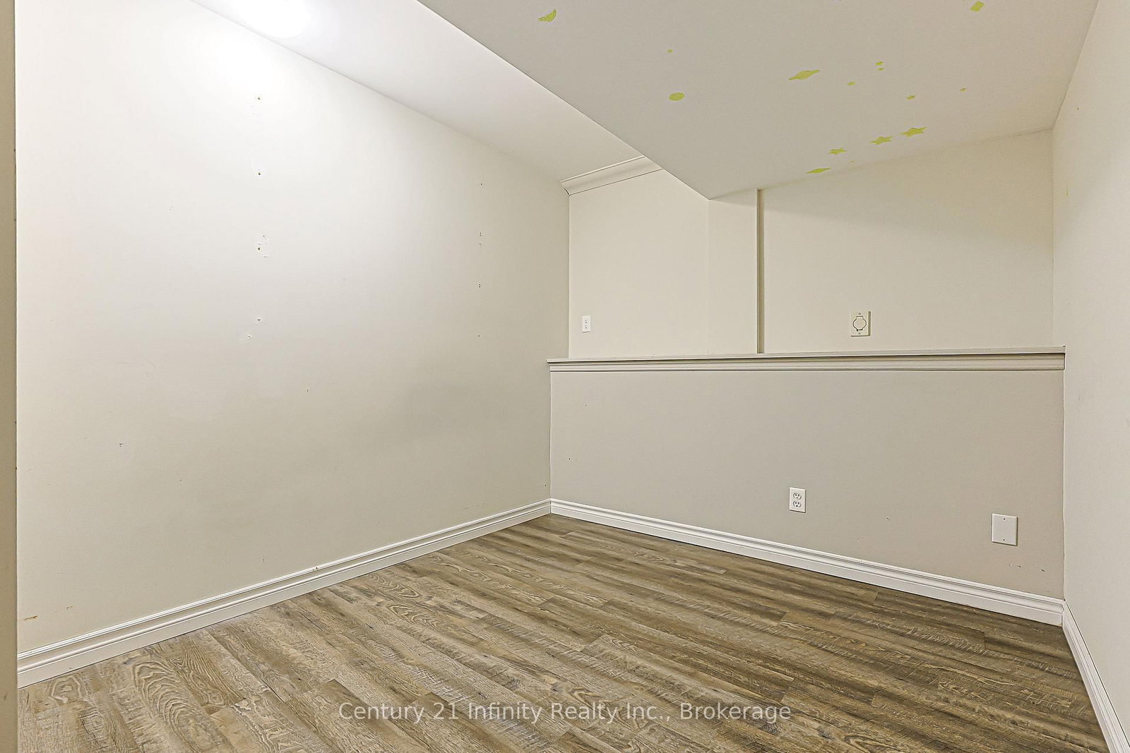 7 Robmar Street • Whitby, ON photo 31