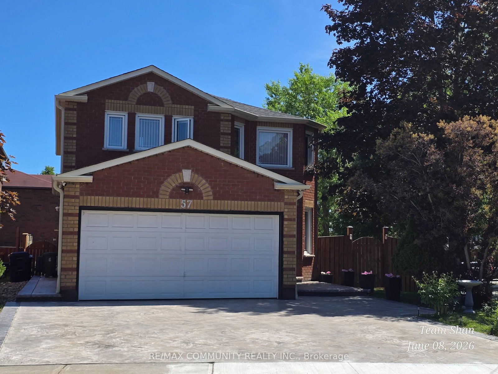 57 Valley Centre Drive, Toronto, ON