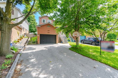 15 Climie Court • Clarington, ON photo 3