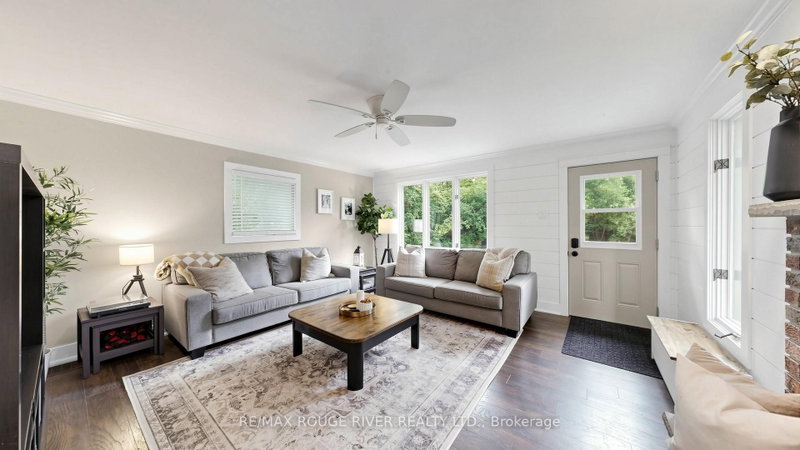 2385 Sixth Concession Road