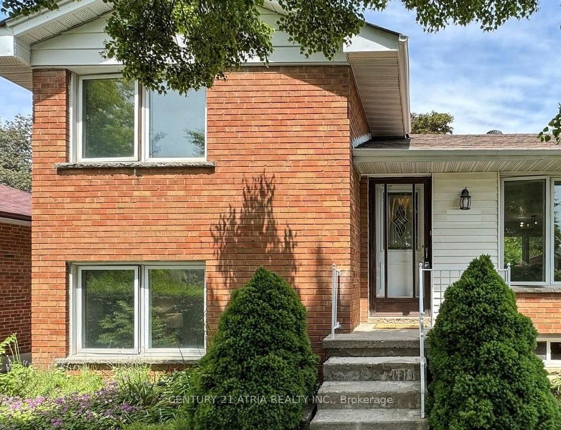 Lower-60 Beacham Crescent, Toronto, ON, photo 3