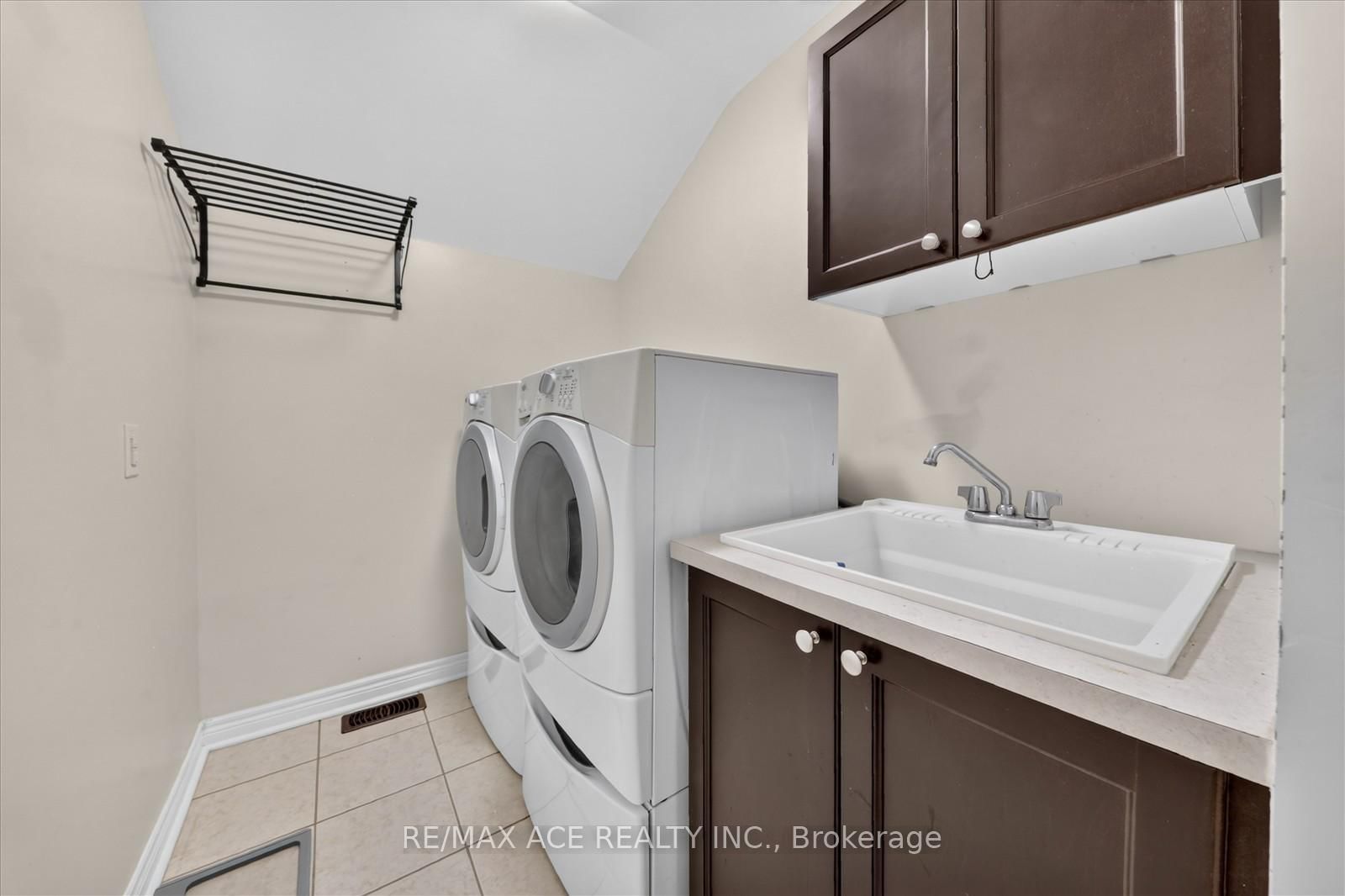 62 Dent Street • Ajax, ON photo 23