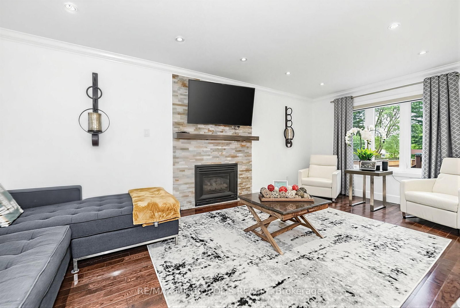 37 Bennett Road • Toronto, ON photo 12