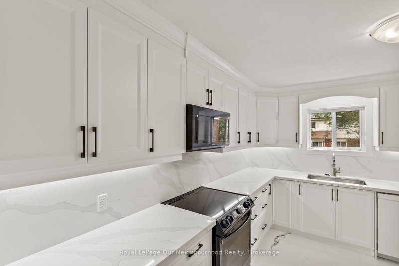 56 Glenabbey Dr, Clarington, Ontario