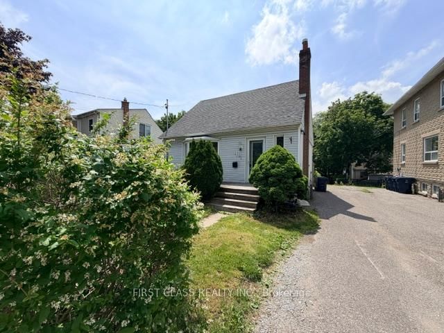 Property at 44 Scotia