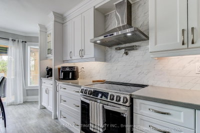 23 Windham Crescent • Clarington, ON photo 6