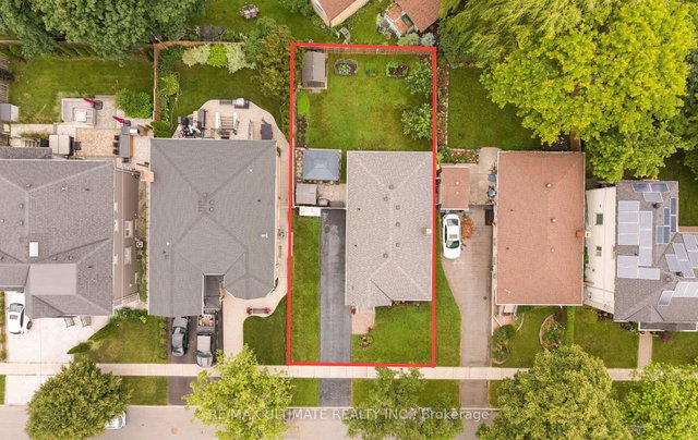 5 Mendip Crescent