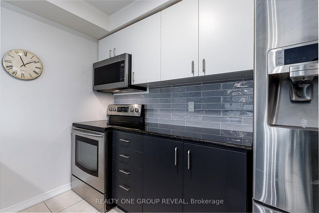 212 - 61 Clarington Boulevard