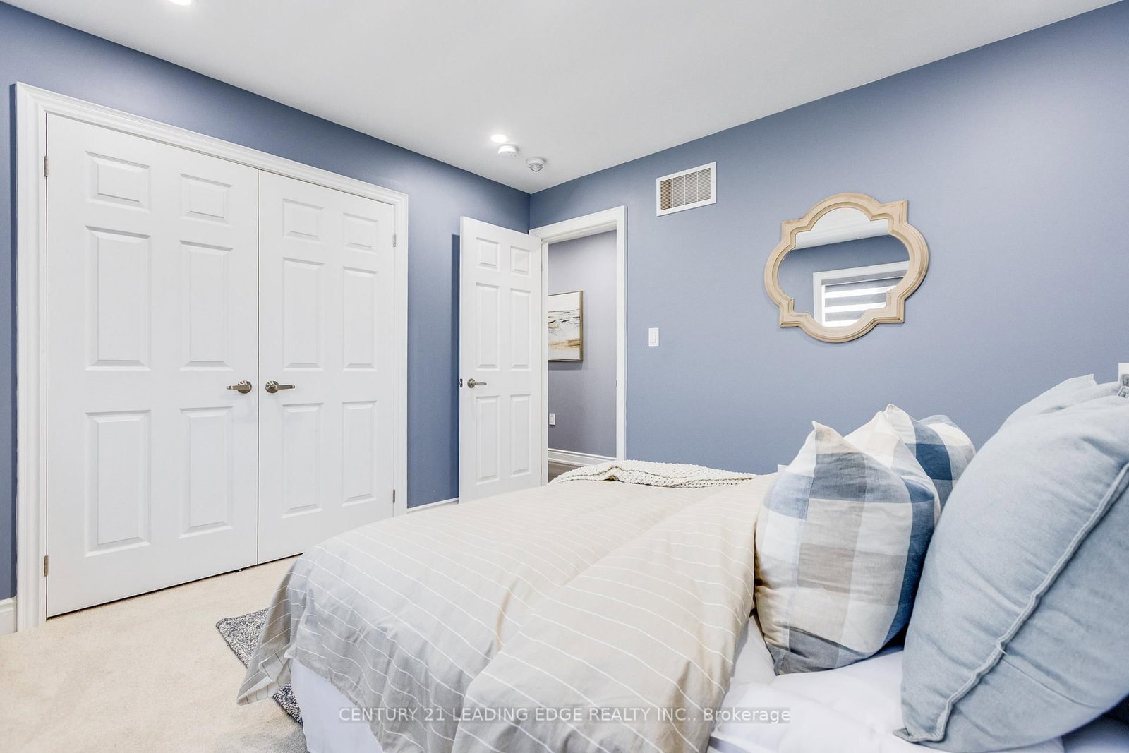 228 Fleetwood Drive • Oshawa, ON photo 31