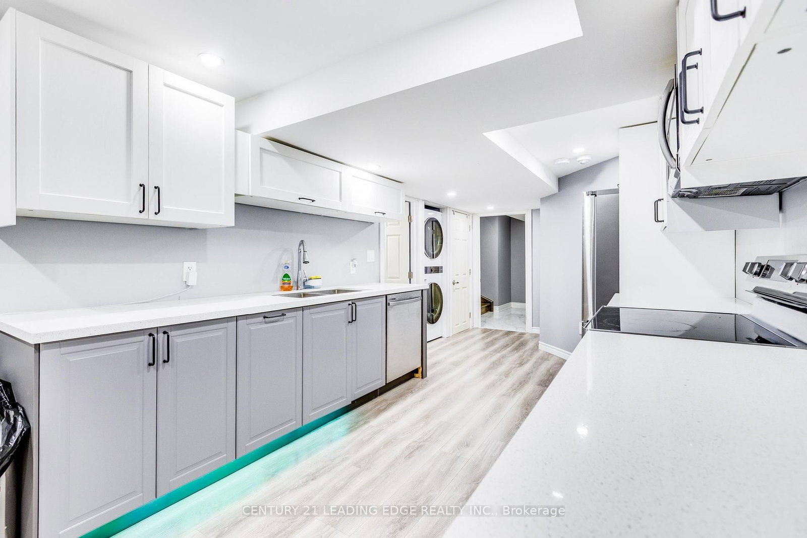 228 Fleetwood Drive • Oshawa, ON photo 41