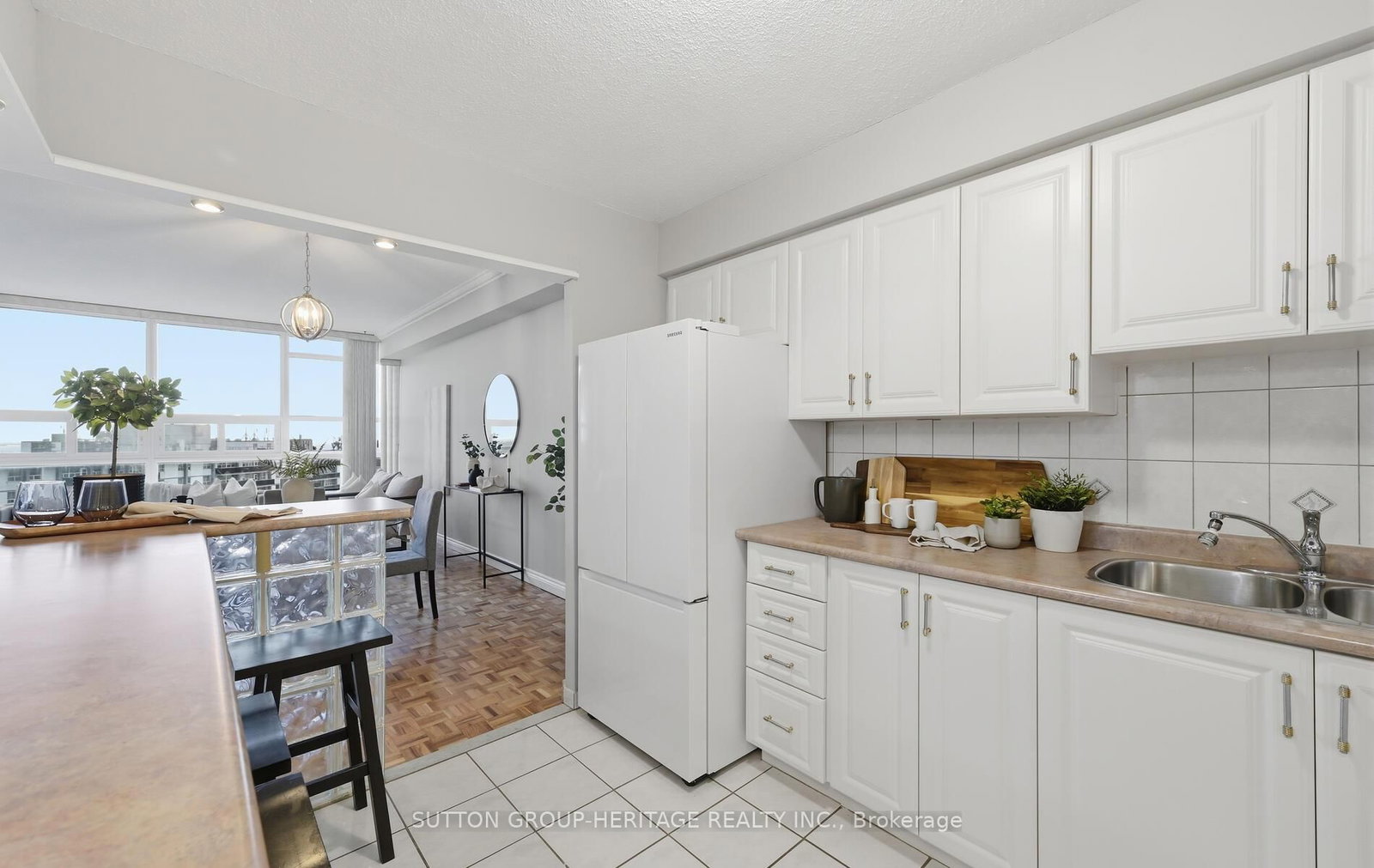 3380 Eglinton Avenue E • #PH07 • Toronto, ON photo 11