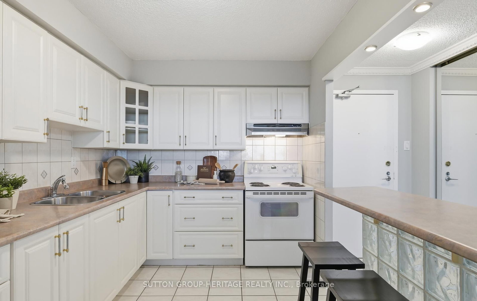 3380 Eglinton Avenue E • #PH07 • Toronto, ON photo 7