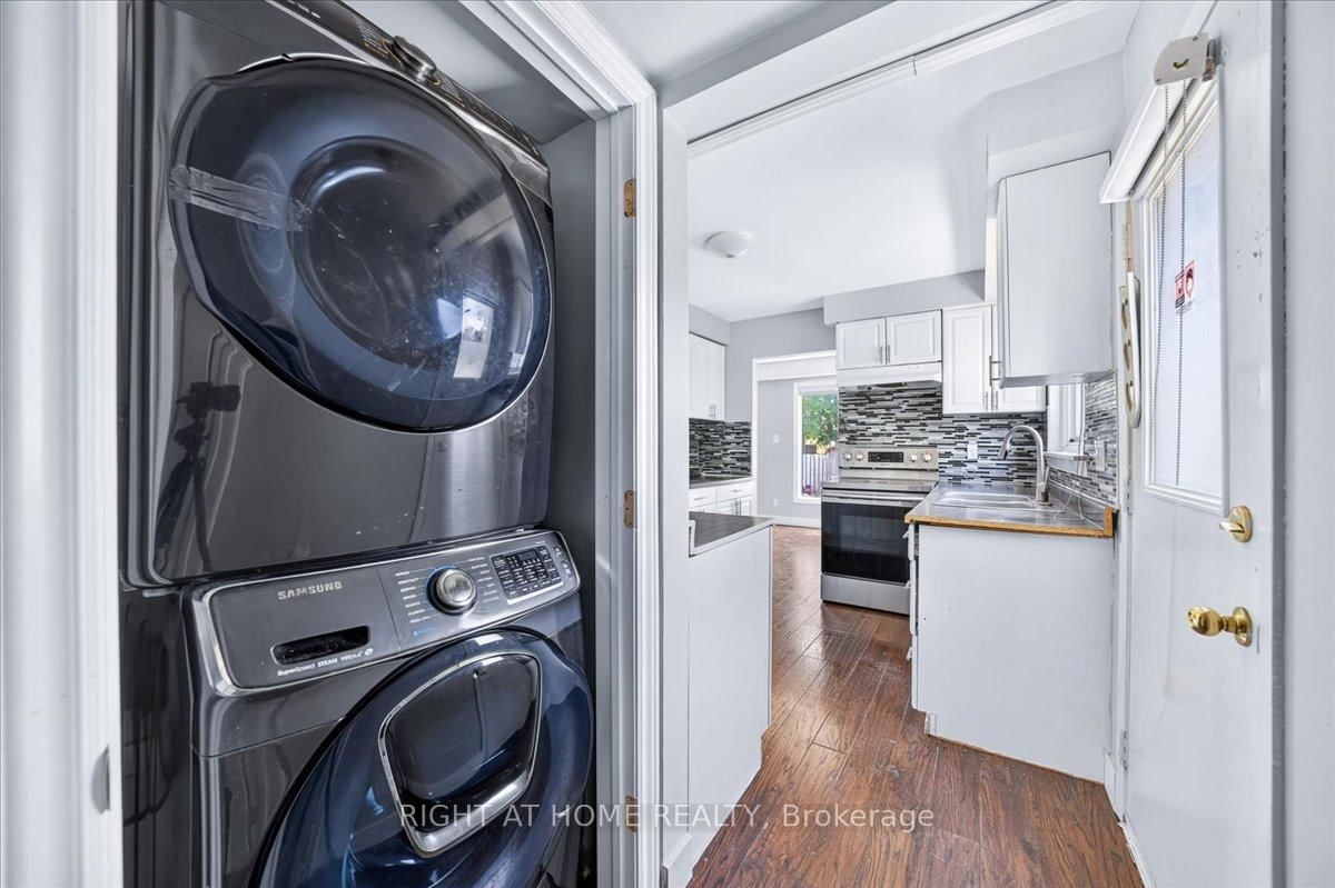 1087 Venus Crescent • Oshawa, ON photo 13