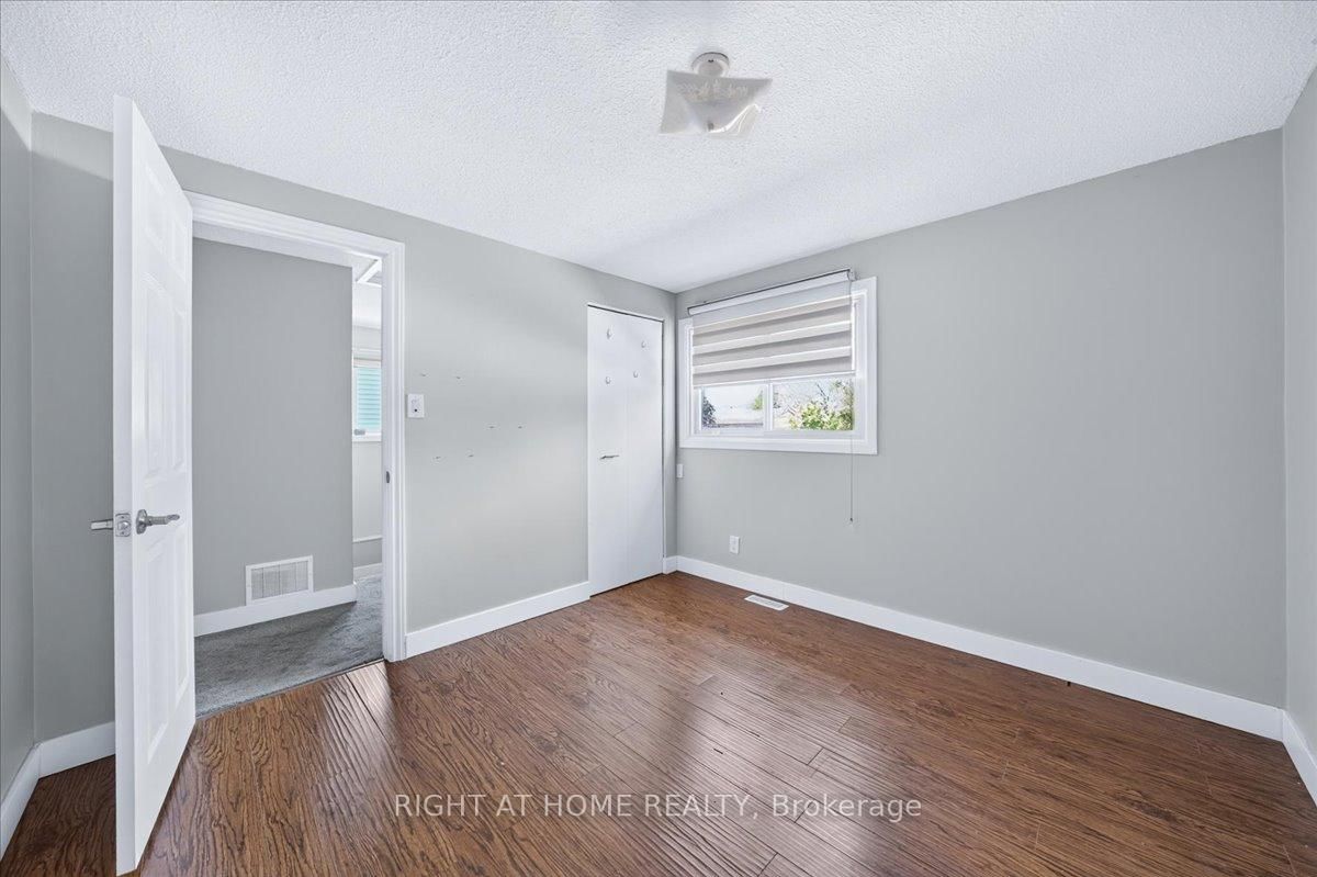 1087 Venus Crescent • Oshawa, ON photo 16