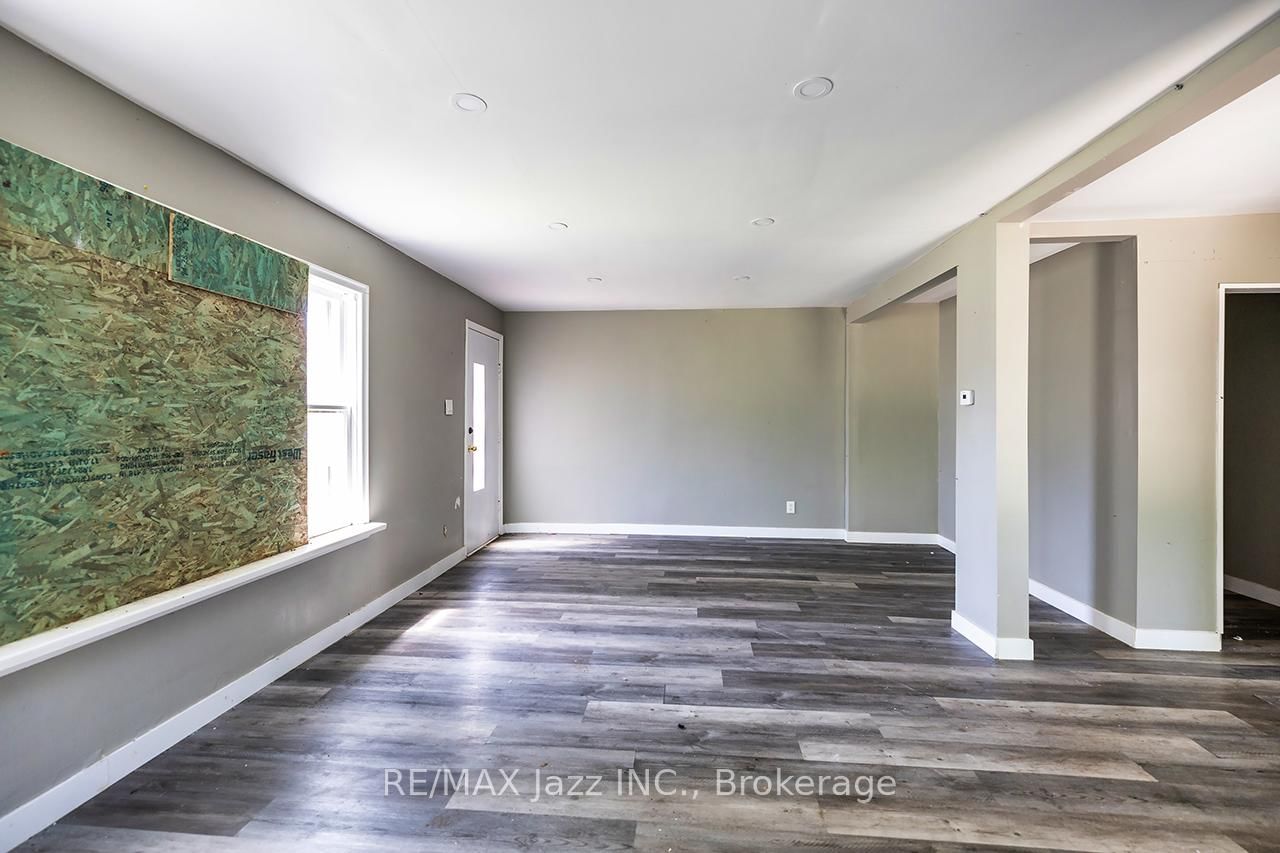 2216 Highway 2 • Clarington, ON photo 16