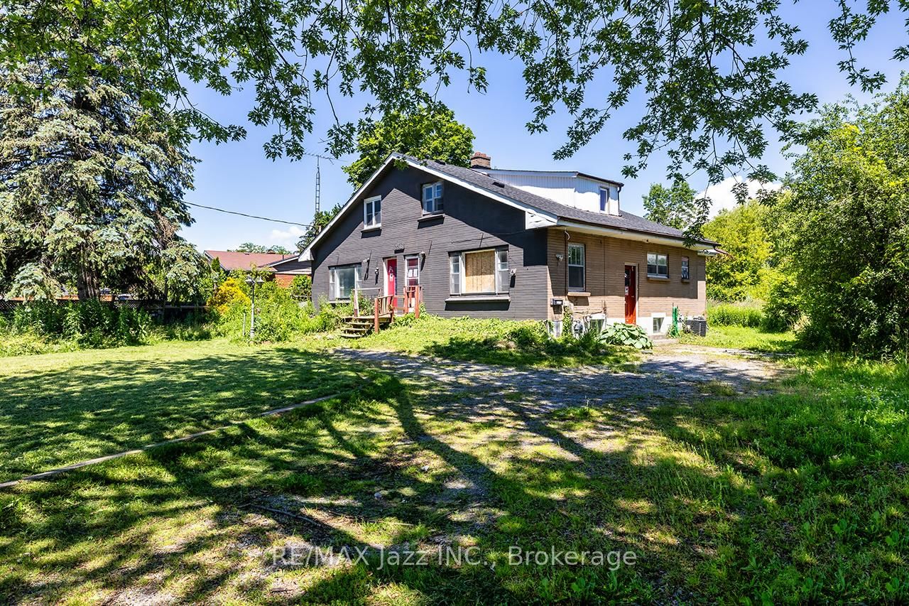 2216 Highway 2 • Clarington, ON photo 3