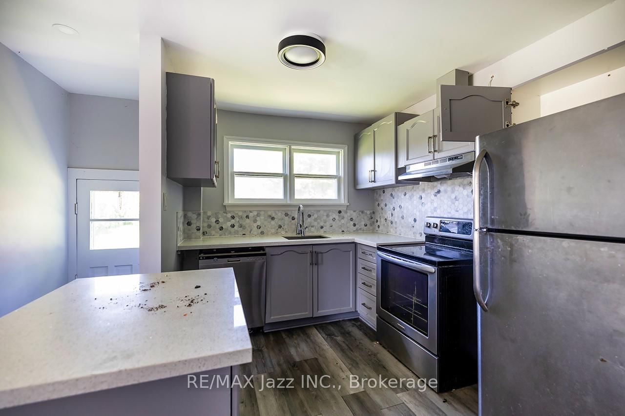 2216 Highway 2 • Clarington, ON photo 9