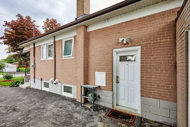 Lower - 100A Kitchener Road