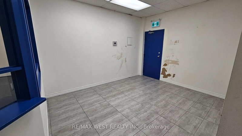 174 Harwood Ave photo 3
