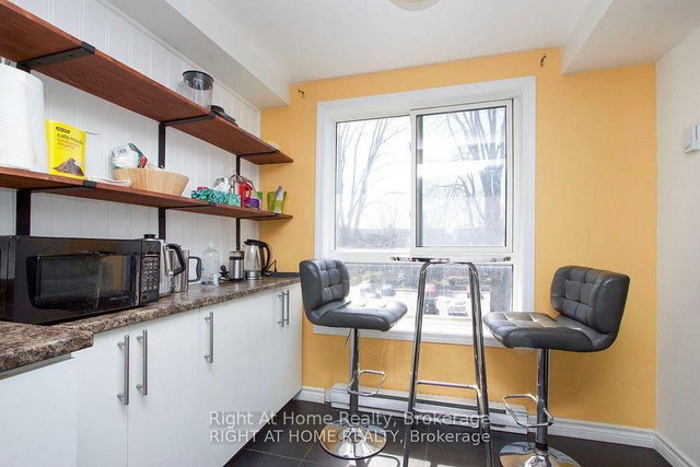 79 - 53 Taunton Road E