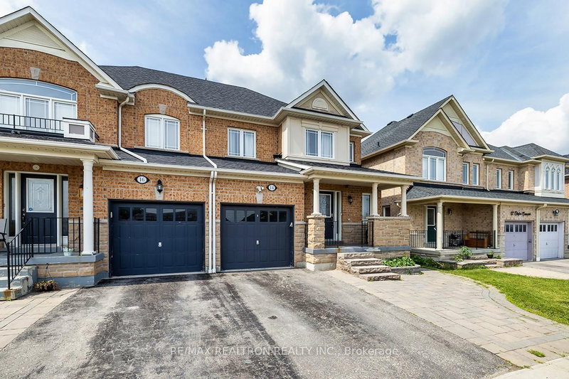 home for lease on Upper-14 Styles Crescent