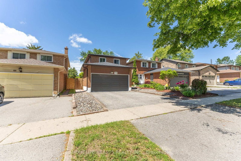 home for sale on 1118 Cedarcroft Crescent