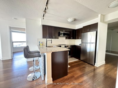 Unit 824 — 135 Village Green Square — photo 3