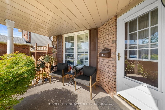 64 Bonnycastle Drive