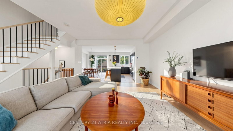 34 Curran Hall Crescent