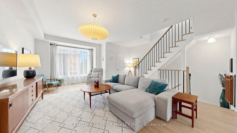 34 Curran Hall Crescent