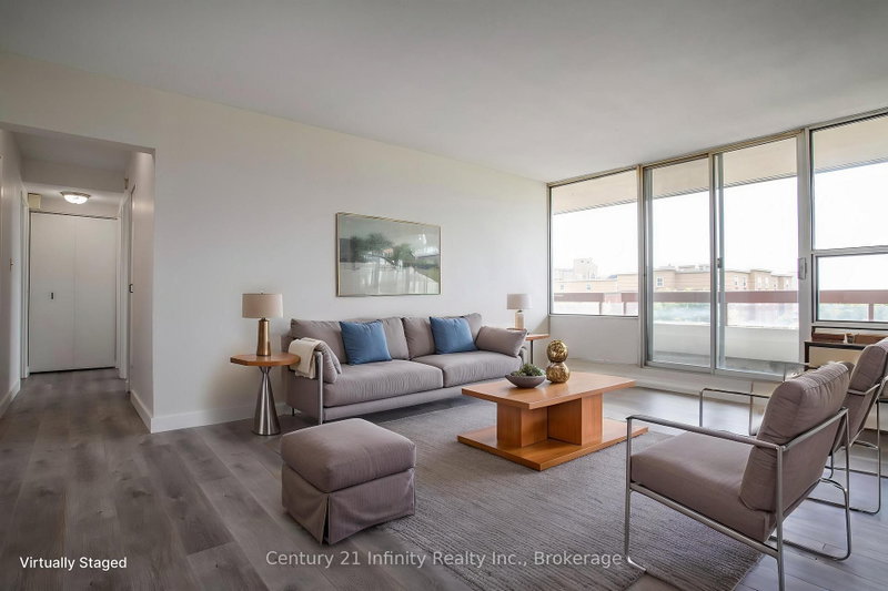 422 - 50 Richmond Street E