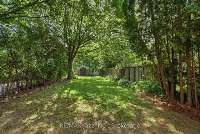 555 Cobblehill Drive