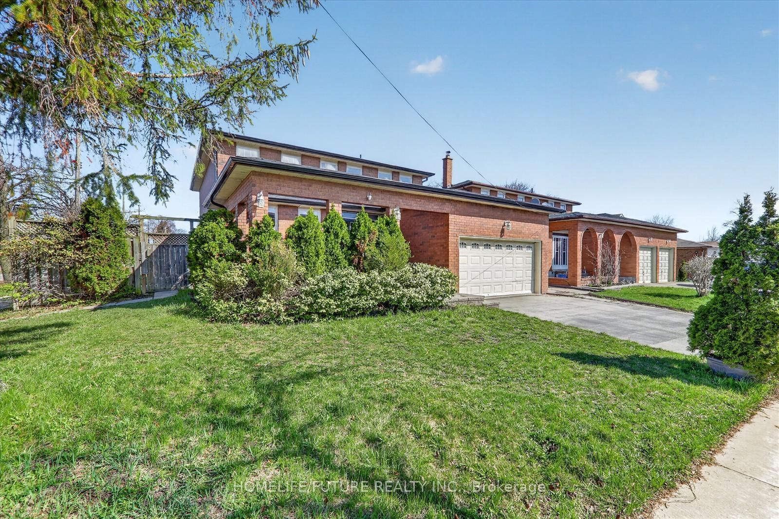 2 Lovel Avenue, Toronto, ON, photo 5