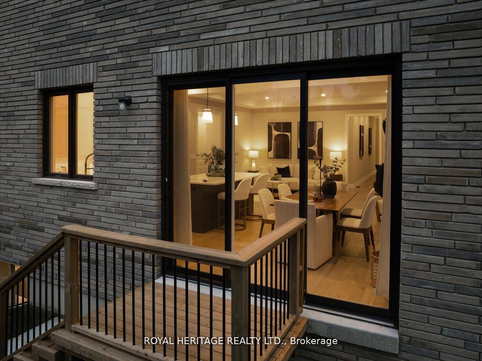 5 Inverlynn Way • Whitby, ON photo 2