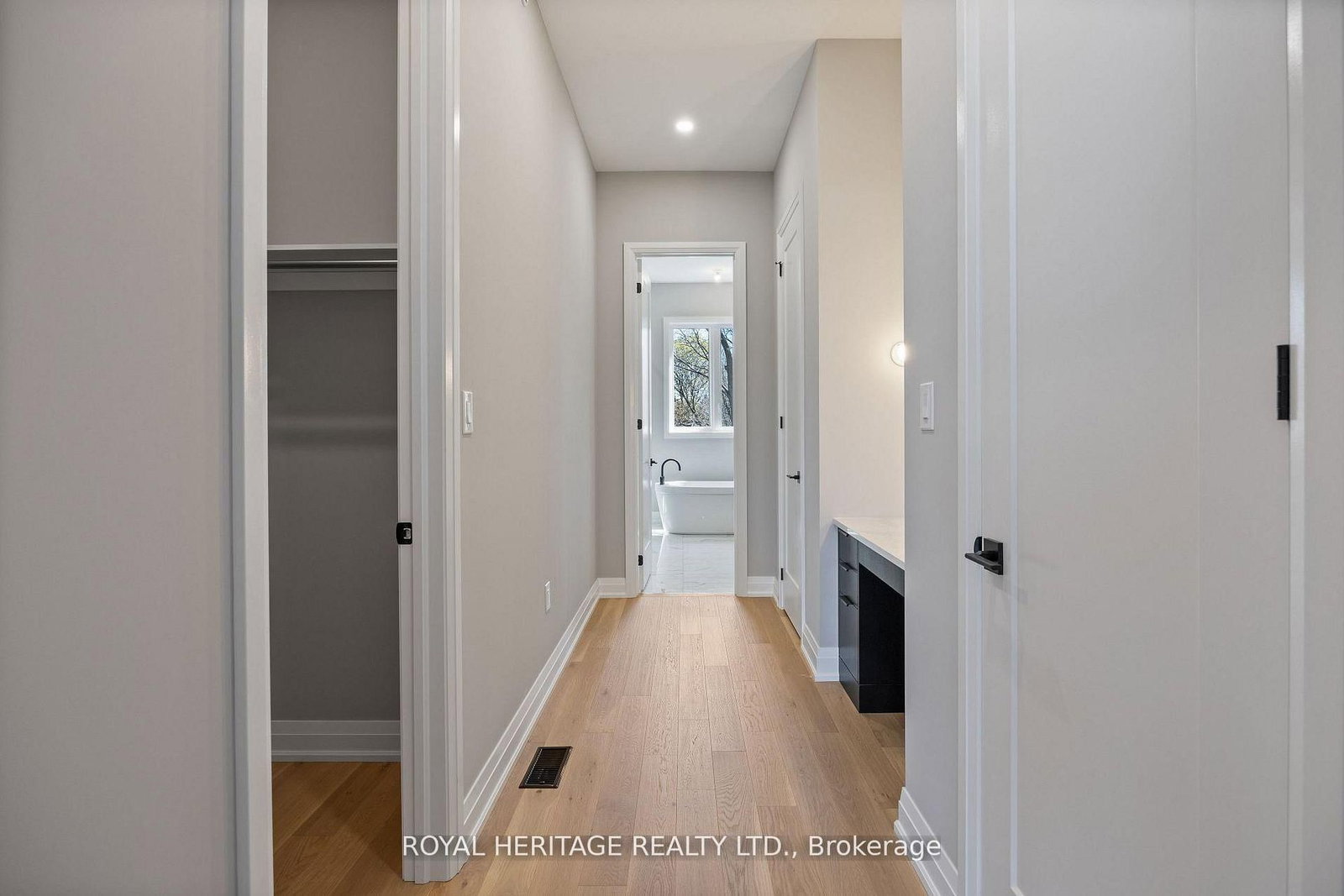 23 Inverlynn Way • Whitby, ON photo 12