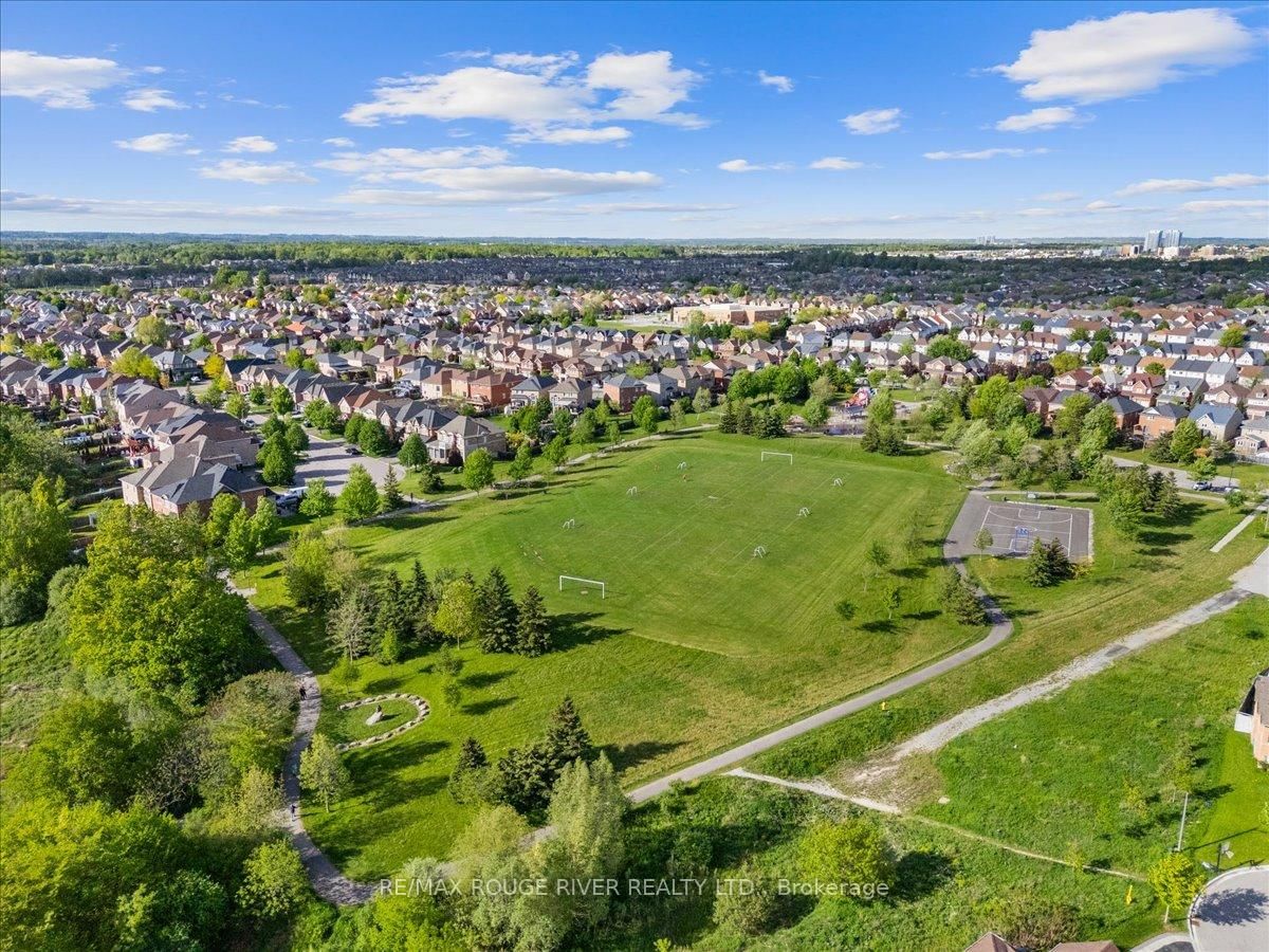 39 Armilia Place • Whitby, ON photo 39