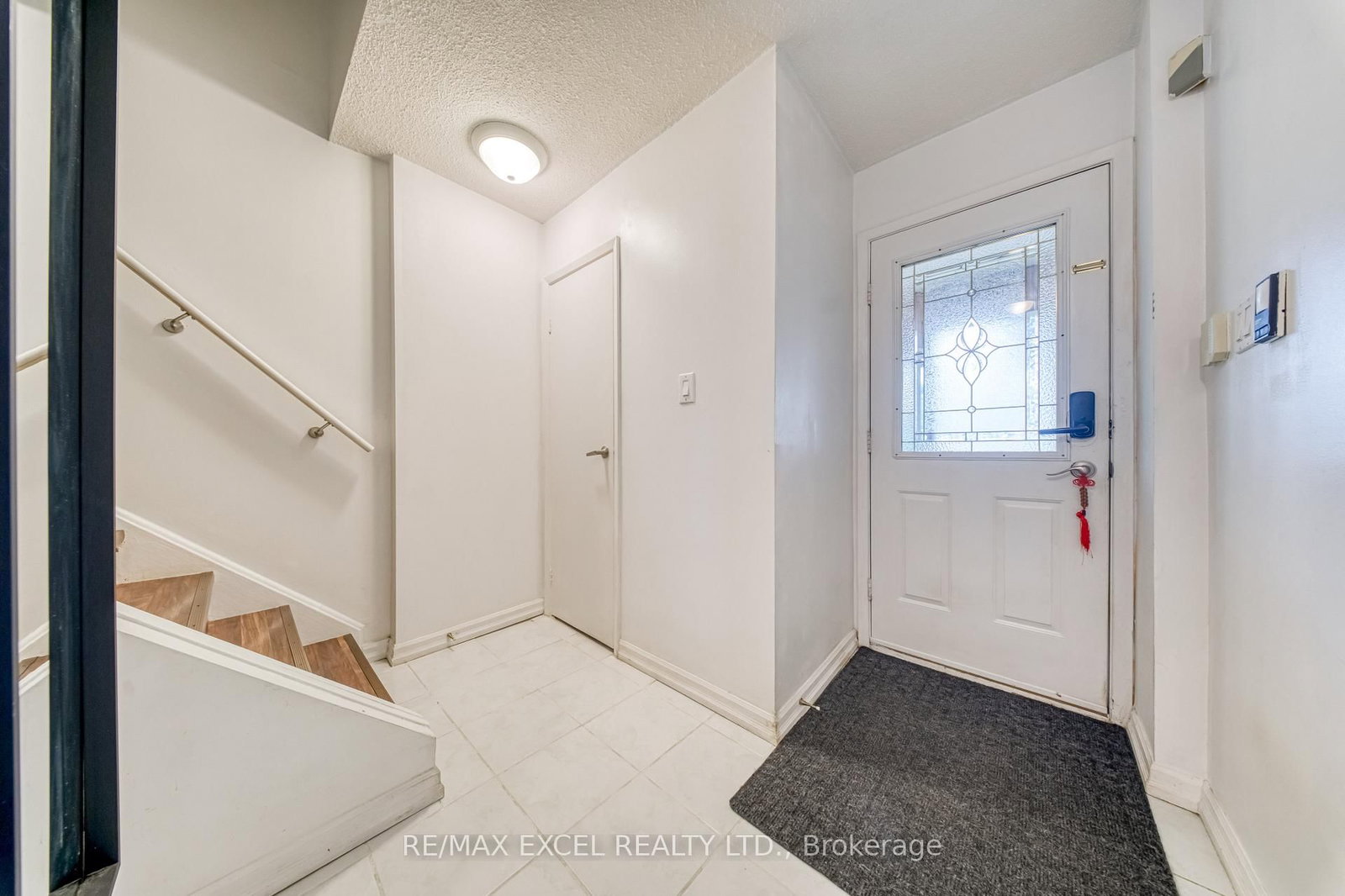 17 Sadlee Cove Crescent • Toronto, ON photo 13