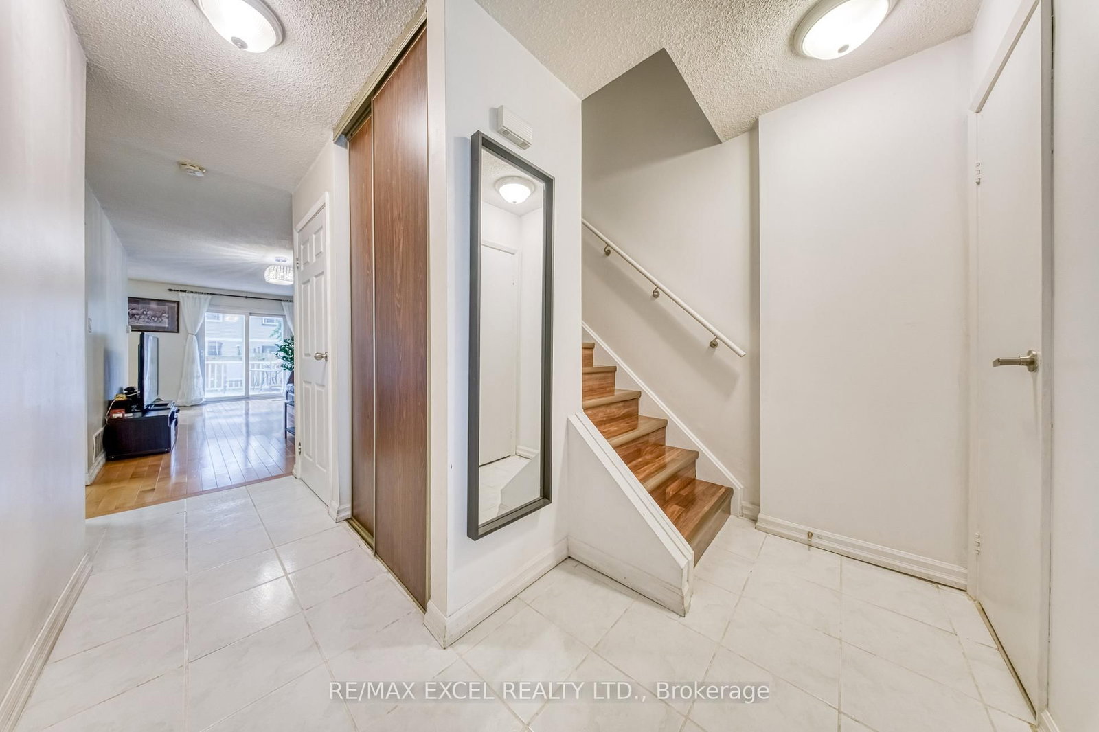 17 Sadlee Cove Crescent • Toronto, ON photo 37