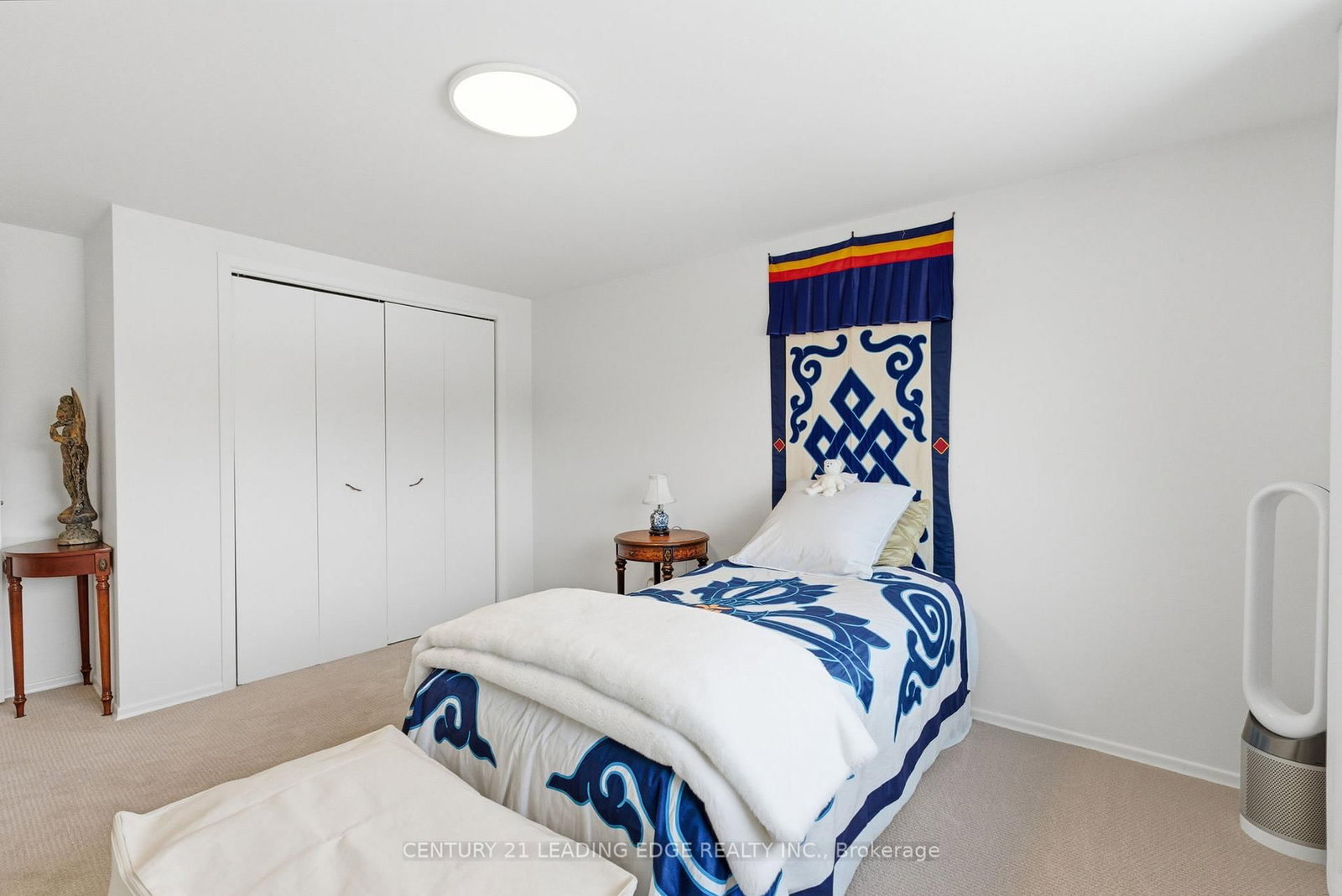581 Arnhem Drive • Oshawa, ON photo 23