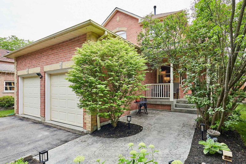 6 Fawn Court