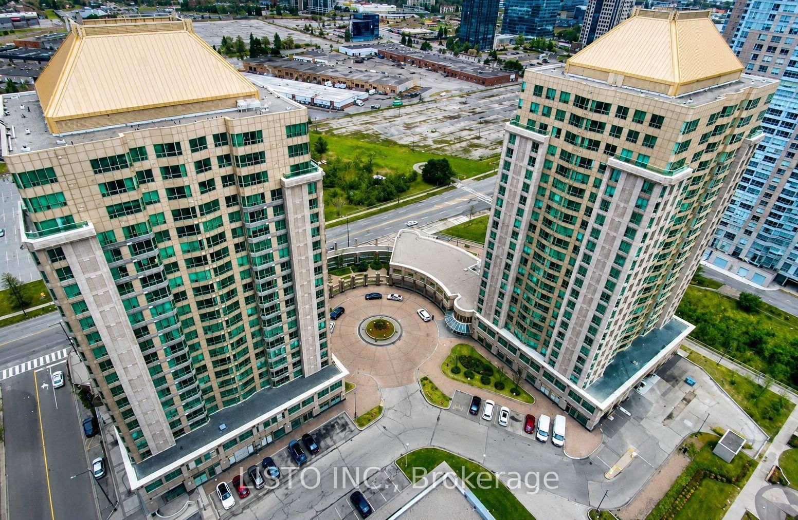 2009-8 Lee Centre Drive, Toronto, ON, photo 3