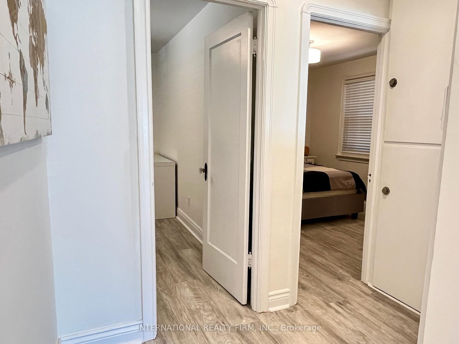 688 Sammon Avenue • Toronto, ON photo 18