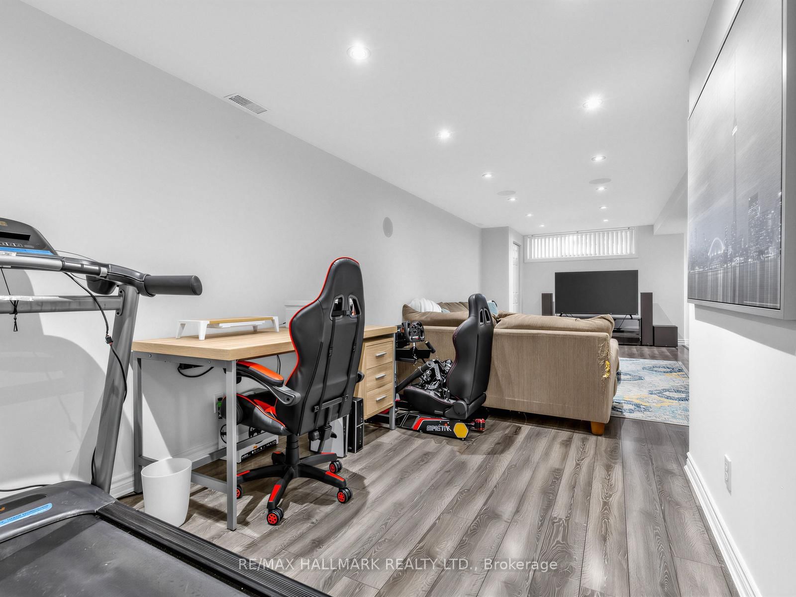 7 Penworth Road • Toronto, ON photo 16