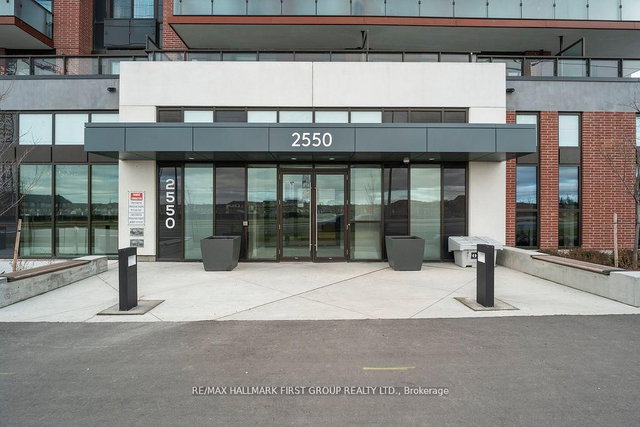 1605 - 2550 Simcoe Street N