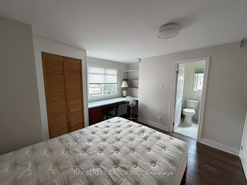 3 - 19 Dunsfold Drive
