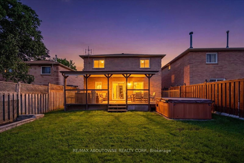 45 Willcocks Crescent
