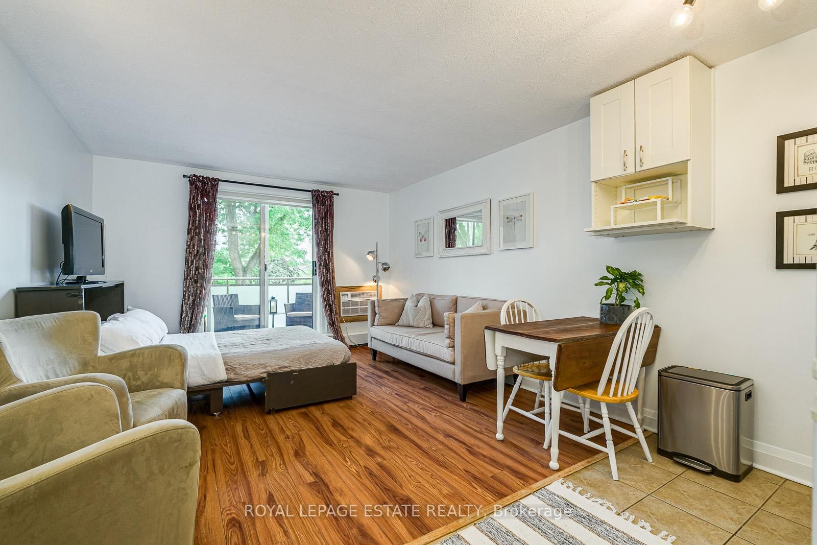 123 Woodbine Avenue • #309 • Toronto, ON photo 10